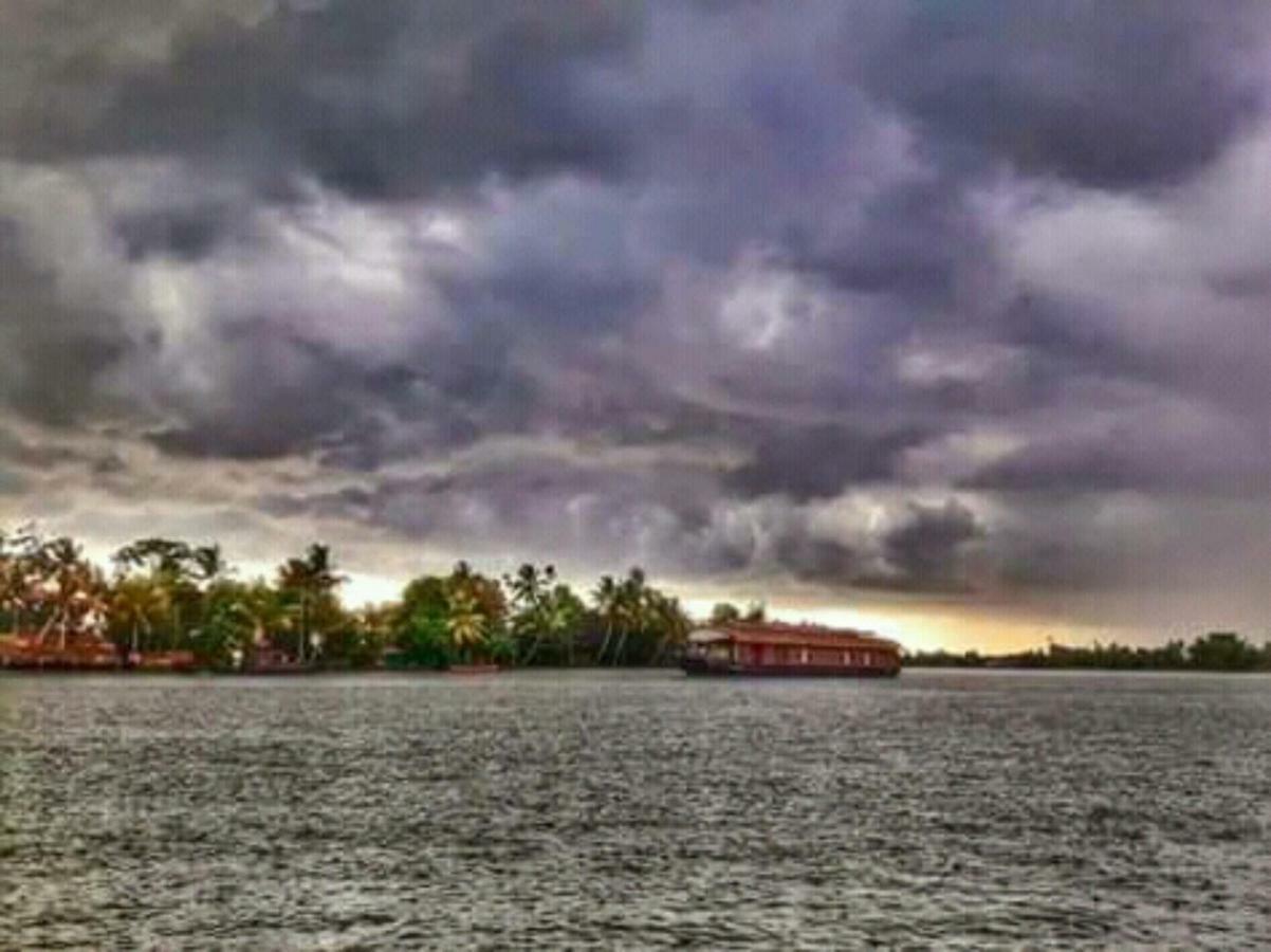 Rajatheeram Beach Homestay & Backwater Cruise Alleppey Alappuzha 외부 사진